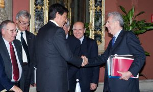 Il Presidente di Casartigiani, Giacomo Basso, in un incontro istituzionale con Mario Monti
